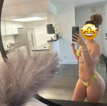 Ashley, 24  female escort, Santa Barbara