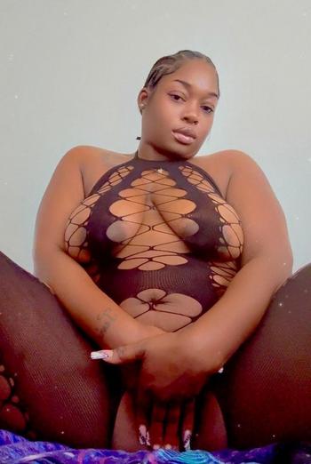 Yanna, 28  female escort, Santa Barbara